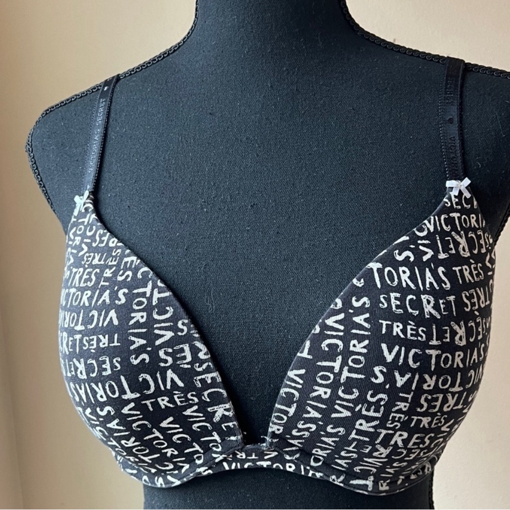 Victoria’s Secret Cotton Lingerie Graffiti Logo Push Up Underwire Bra 34DD